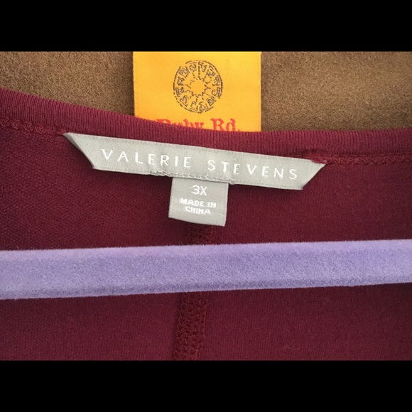 Plus Size Burgundy Tunic & Suede Vest 2X & 3X - Picture 5 of 6